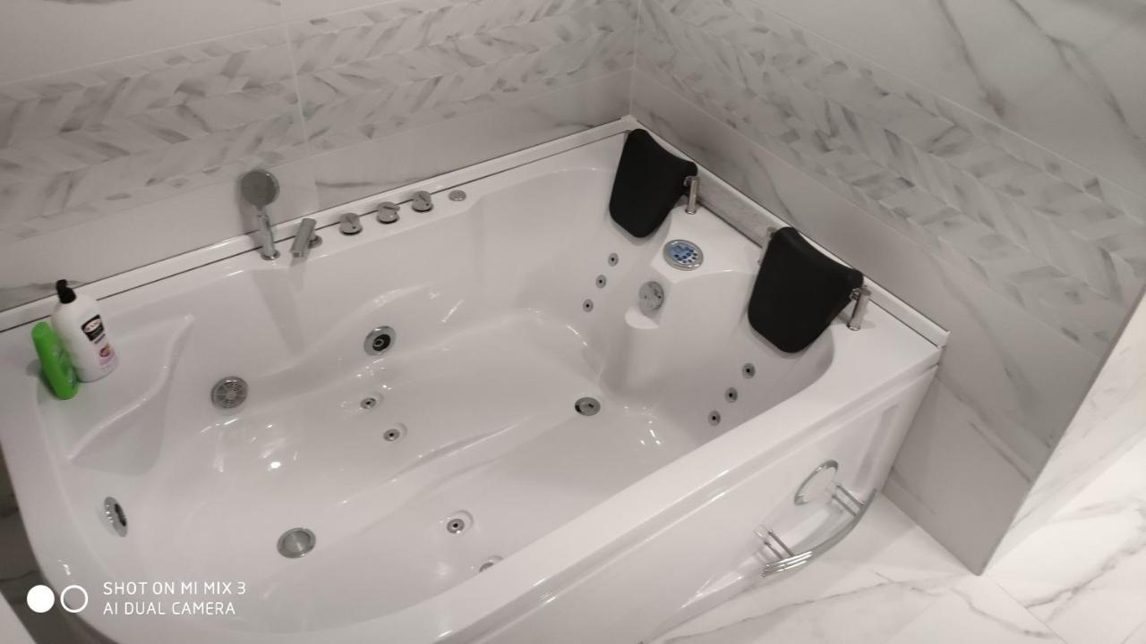 Aparthotel White House à Balti Extérieur photo